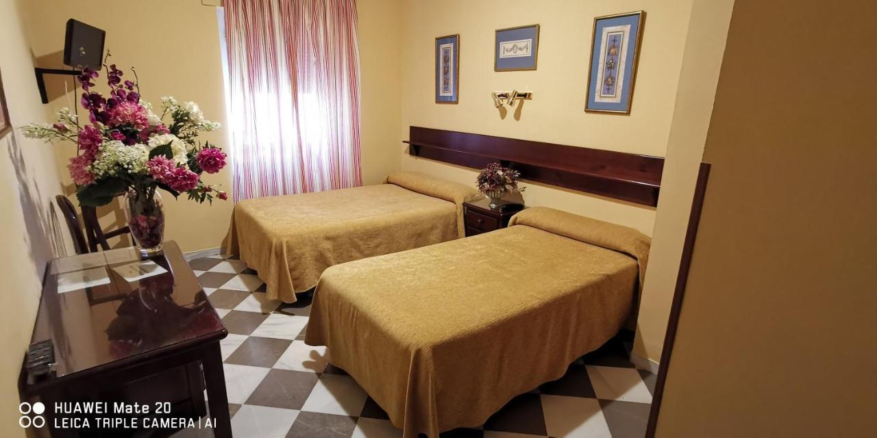 Hotel San Pedro Carmona  Ngoại thất bức ảnh