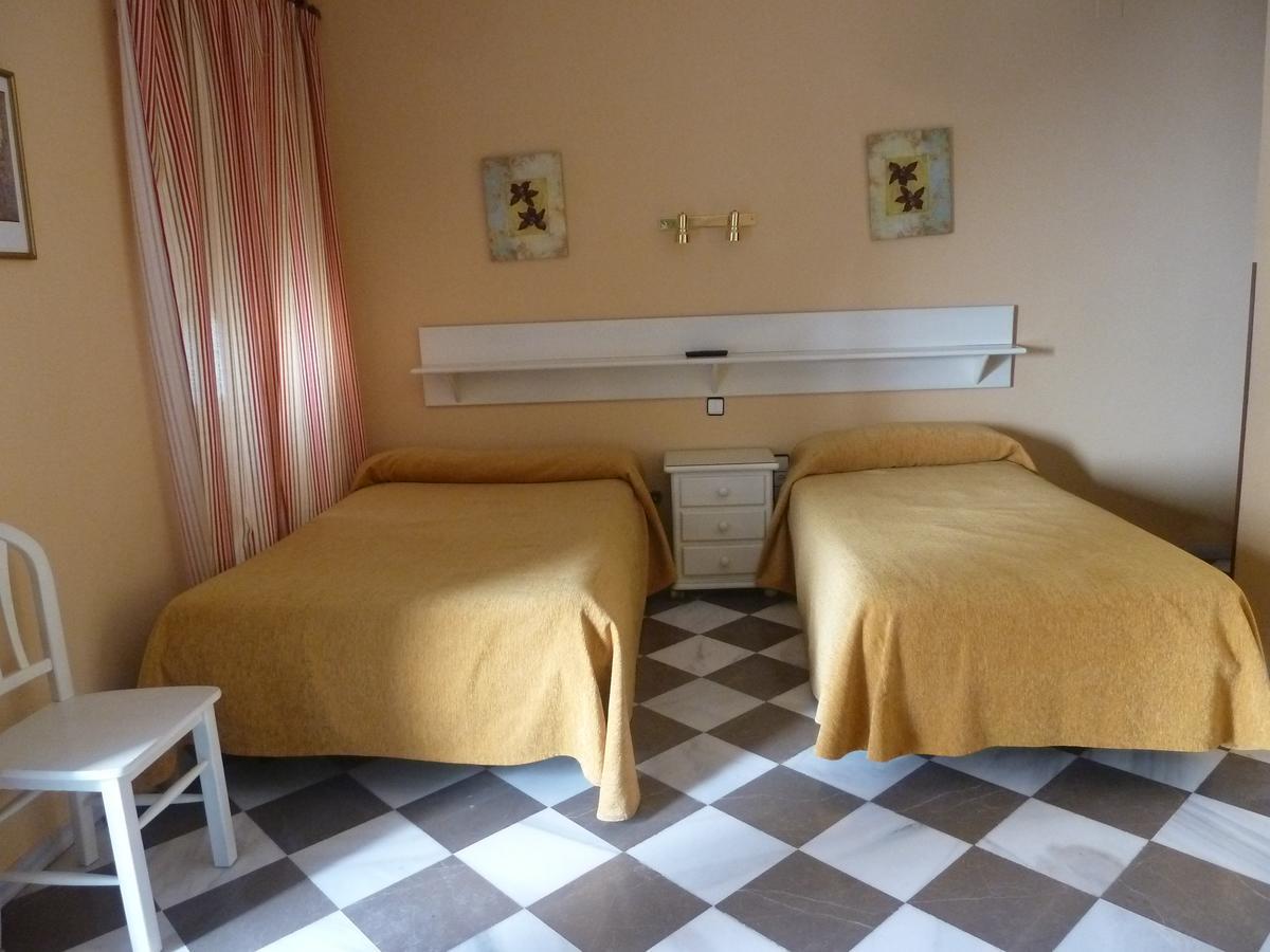 Hotel San Pedro Carmona  Ngoại thất bức ảnh
